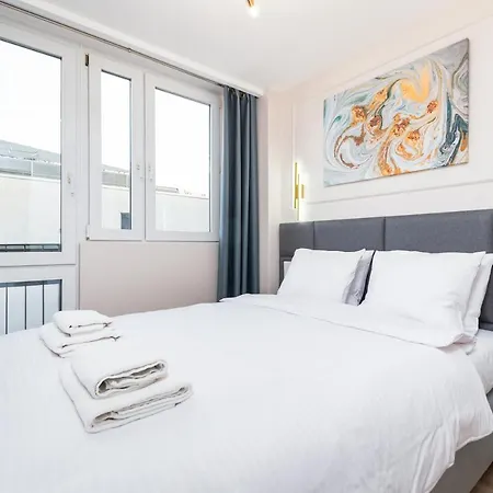 Grzybowska Premium By Your Freedom ורשה