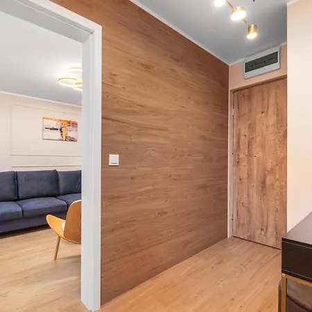 Grzybowska Premium By Your Freedom * ורשה