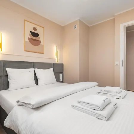 Grzybowska Premium By Your Freedom * ורשה