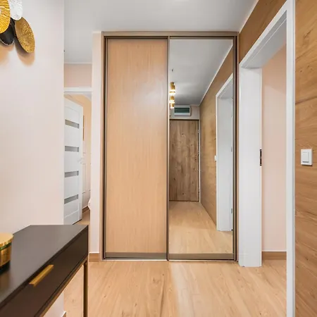 Apartment Grzybowska Premium By Your Freedom *